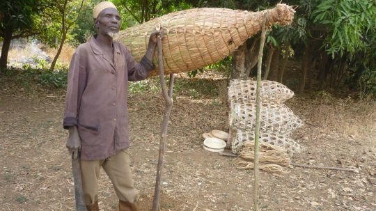 Gruber_5 Beekeeper Cameroon thumbnail_0104 Abbo.JPG